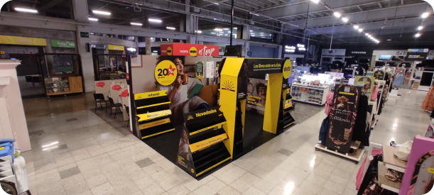 Vista panorámica del stand en el almacén